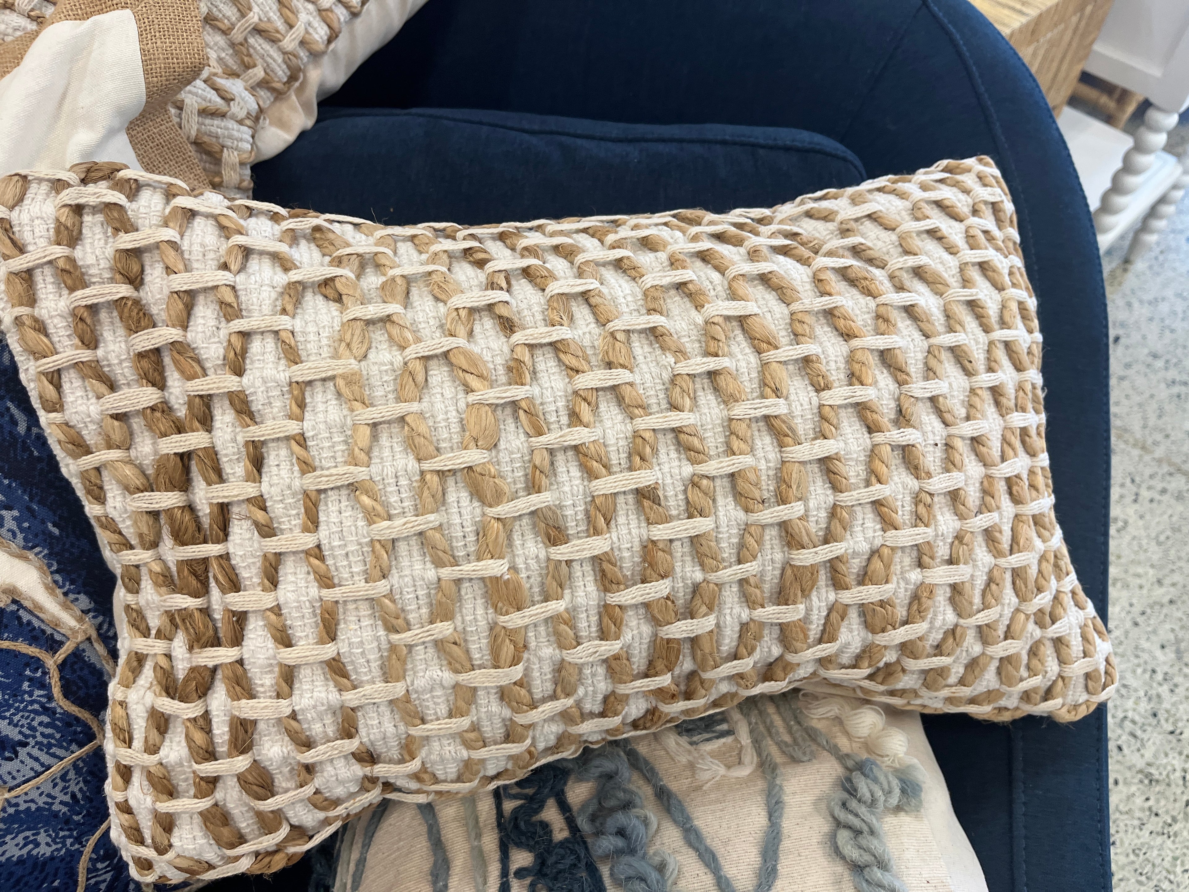 Seagrass Woven Lumbar Pillow